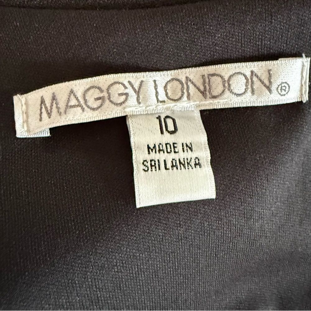 🦒 Maggy London Giraffe Print Sheath Dress – Size 10 - Picture 4 of 6